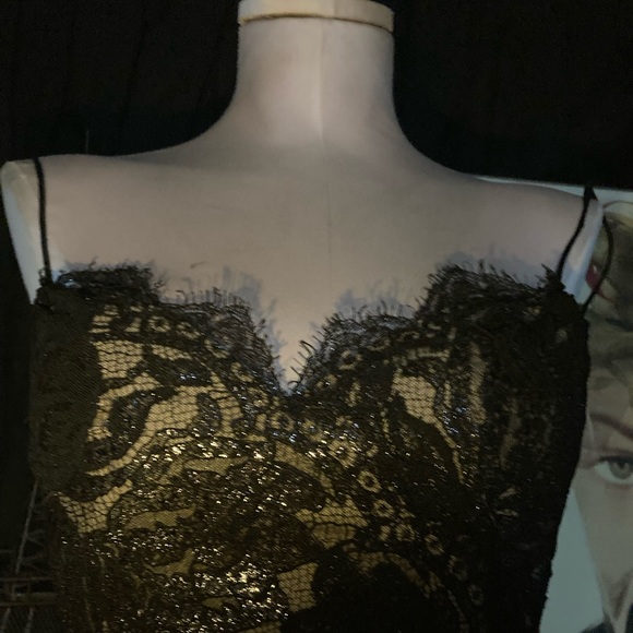 Bob Mackie gown - Picture 4 of 16